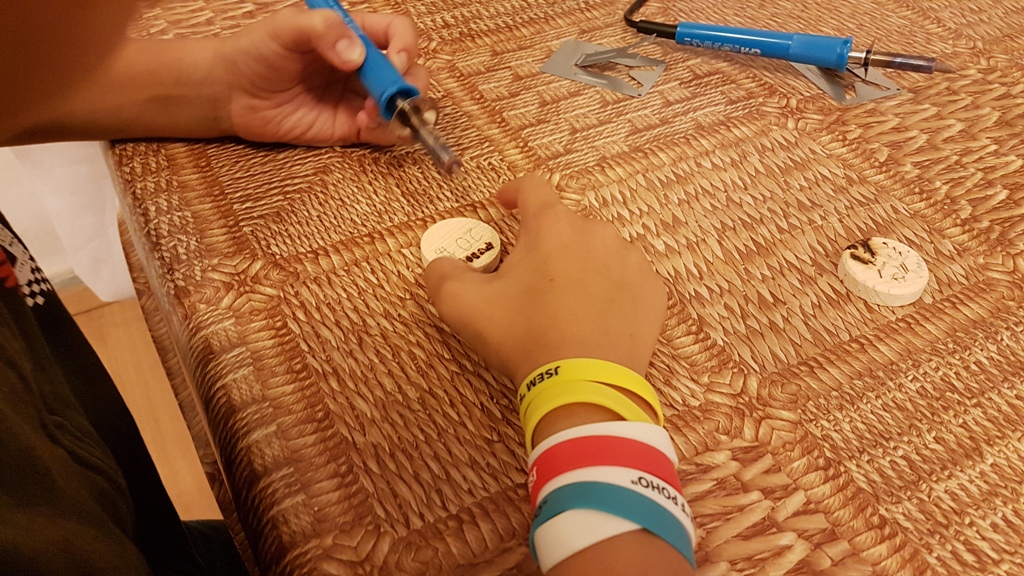 prsi_jen_se_leje_05