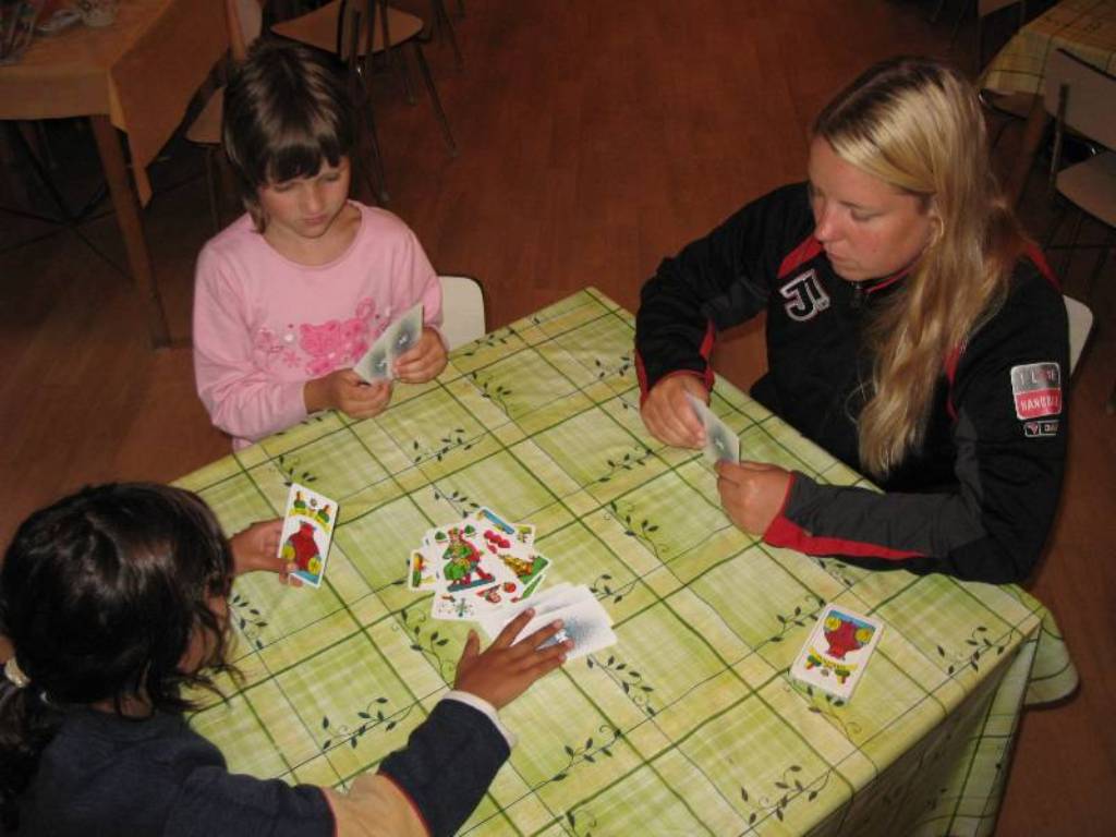 Kdyz_na_tabore_prsi_01