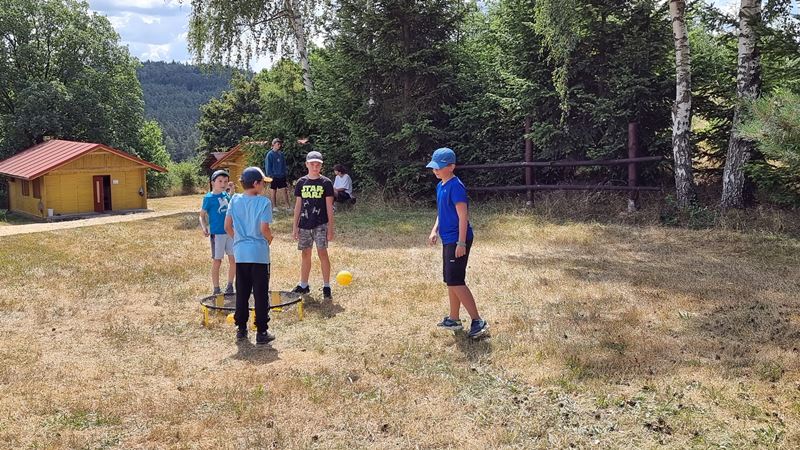 https://www.rudolfaci.cz/wp-content/uploads/230720_Spikeball_12.jpg