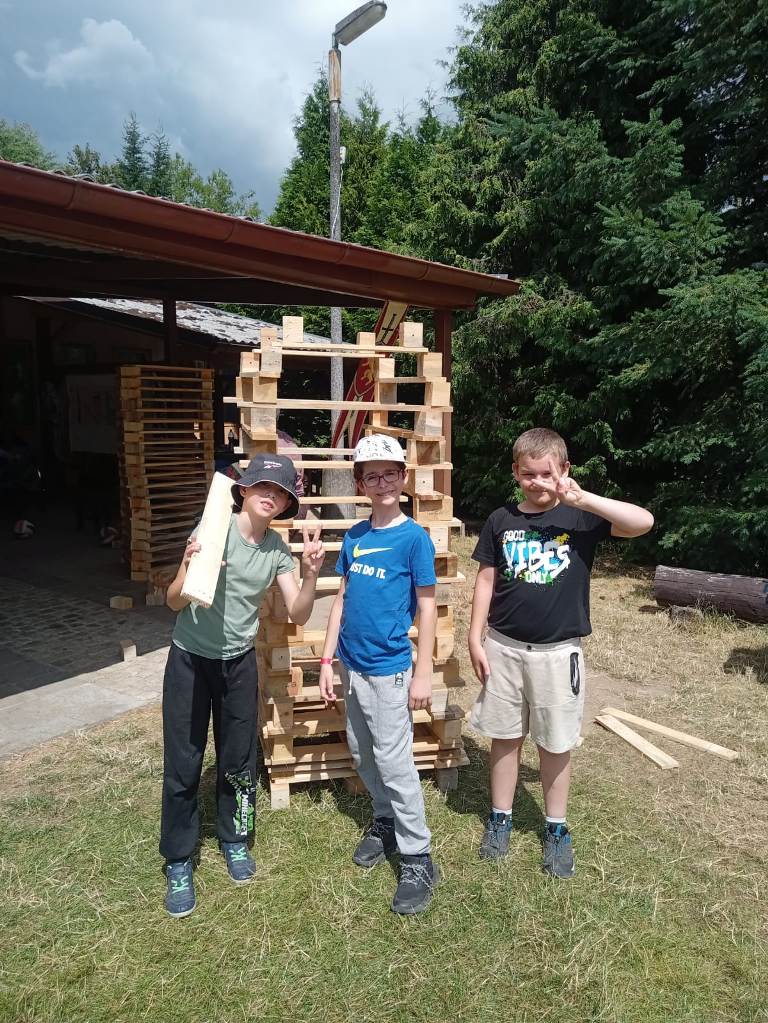 250711_Stavitele_04