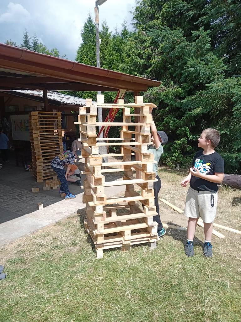 250711_Stavitele_05