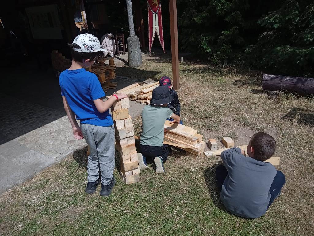 250711_Stavitele_12