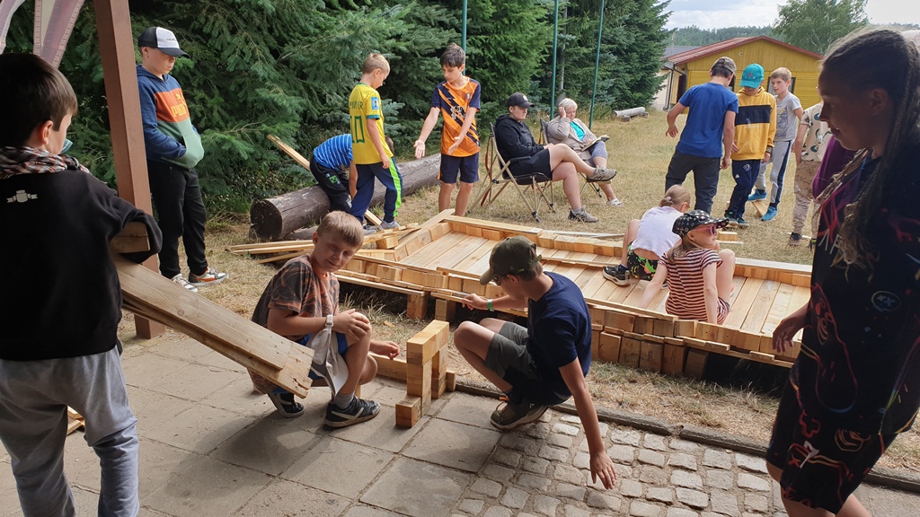 250716_Stavba_opevneni_02